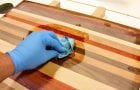Protegendo uma superfície de madeira com óleo