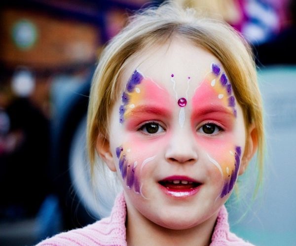 Moderní barvy na kůži nezpůsobují alergickou reakci a jsou bezpečné pro děti